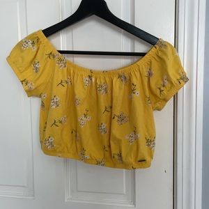 Hollister crop top